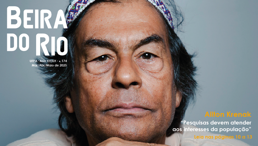 Fotografia do rosto de Ailton Krenak, homem indígena. Ele está sério e com as mãos apoiadas no queixo. Na parte superior esquerda, está a logo do Jornal BEIRA DO RIO. No rodapé, duas chamadas para conteúdos internos do Jornal.