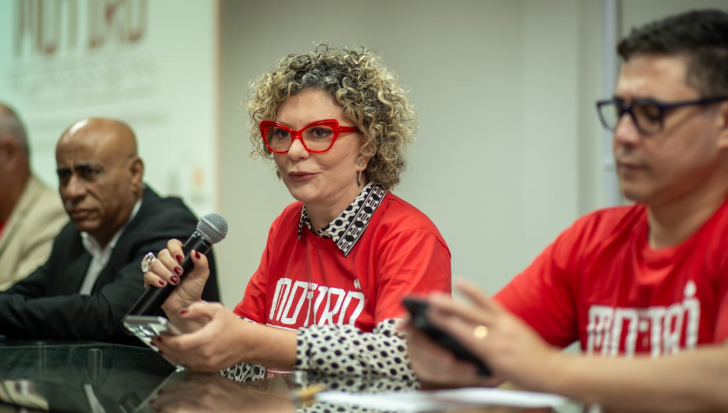 Fotografia da procuradora federal, chefe da Procuradoria Federal da UFPA, Fernanda Monte Santo